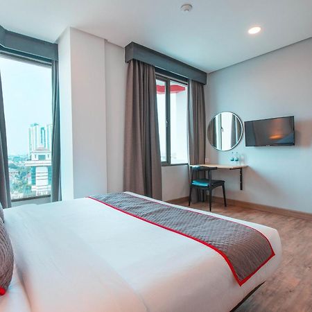 Super Oyo Townhouse 1 Hotel Salemba Cakarta Dış mekan fotoğraf