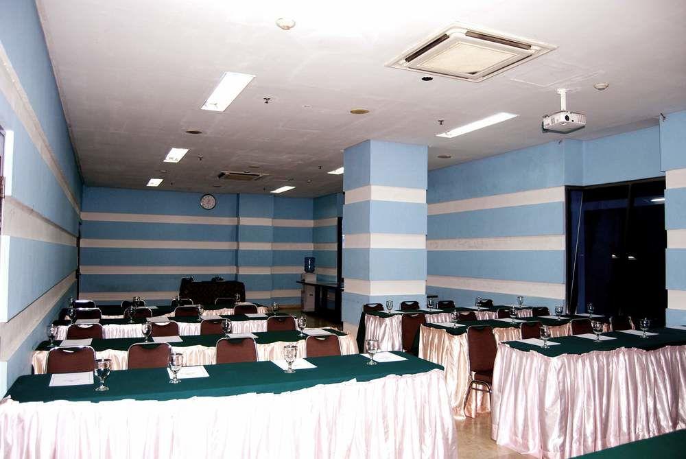 Super Oyo Townhouse 1 Hotel Salemba Cakarta Dış mekan fotoğraf