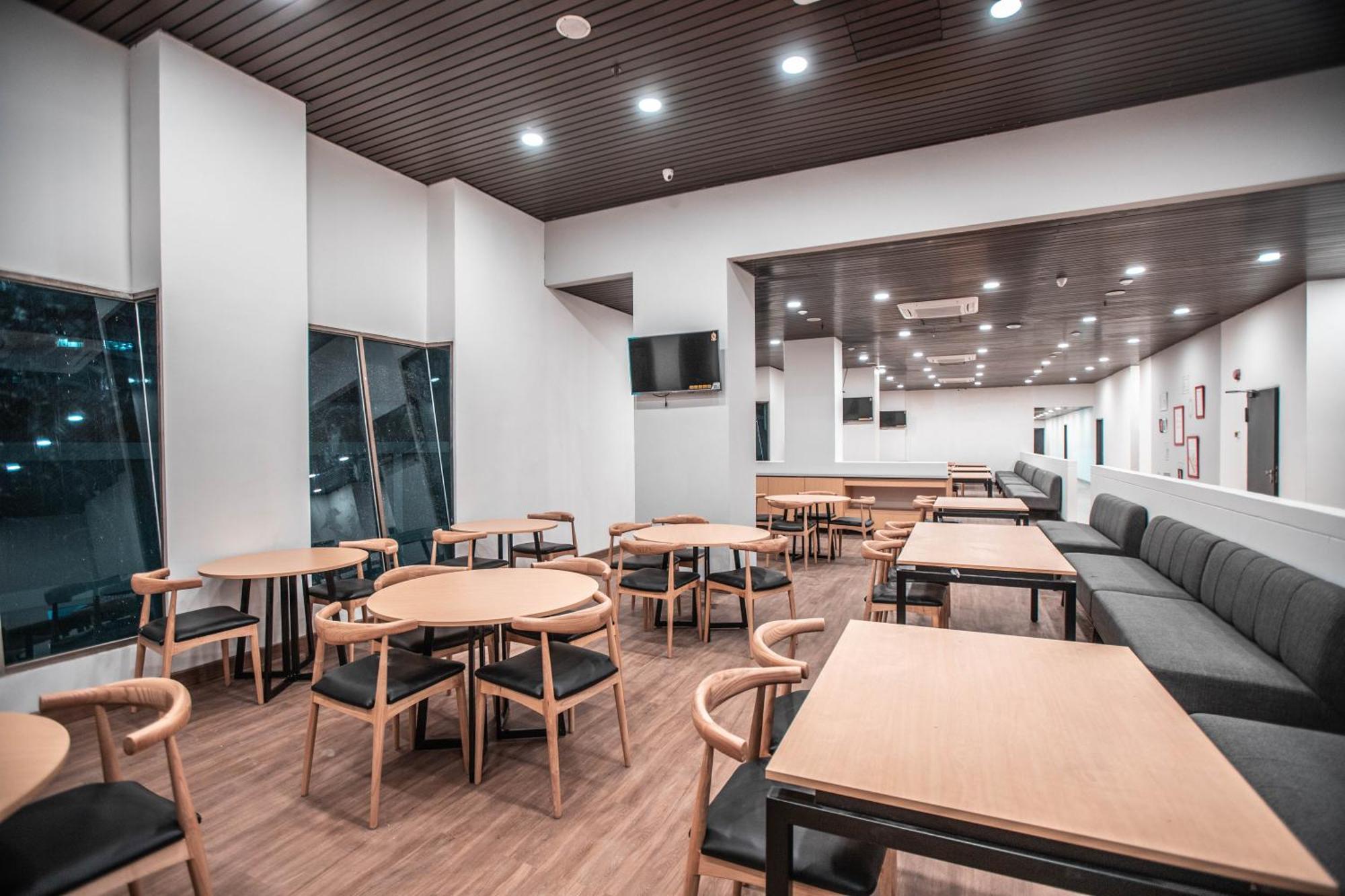 Super Oyo Townhouse 1 Hotel Salemba Cakarta Dış mekan fotoğraf