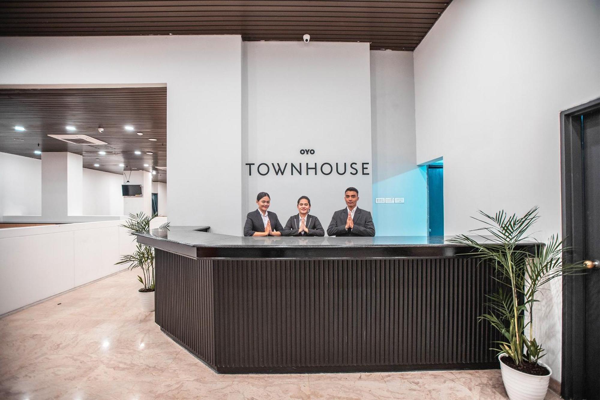 Super Oyo Townhouse 1 Hotel Salemba Cakarta Dış mekan fotoğraf