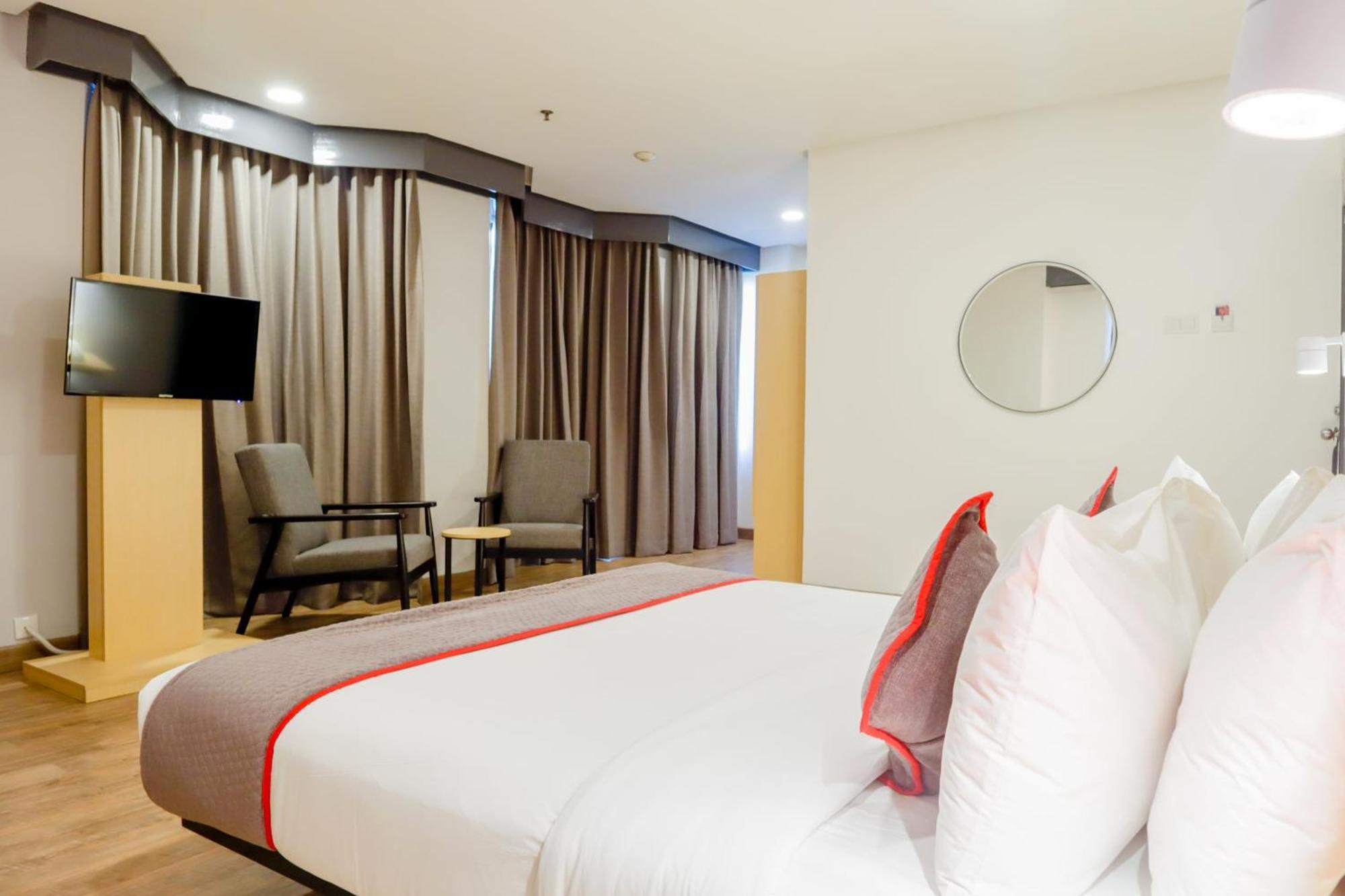 Super Oyo Townhouse 1 Hotel Salemba Cakarta Dış mekan fotoğraf