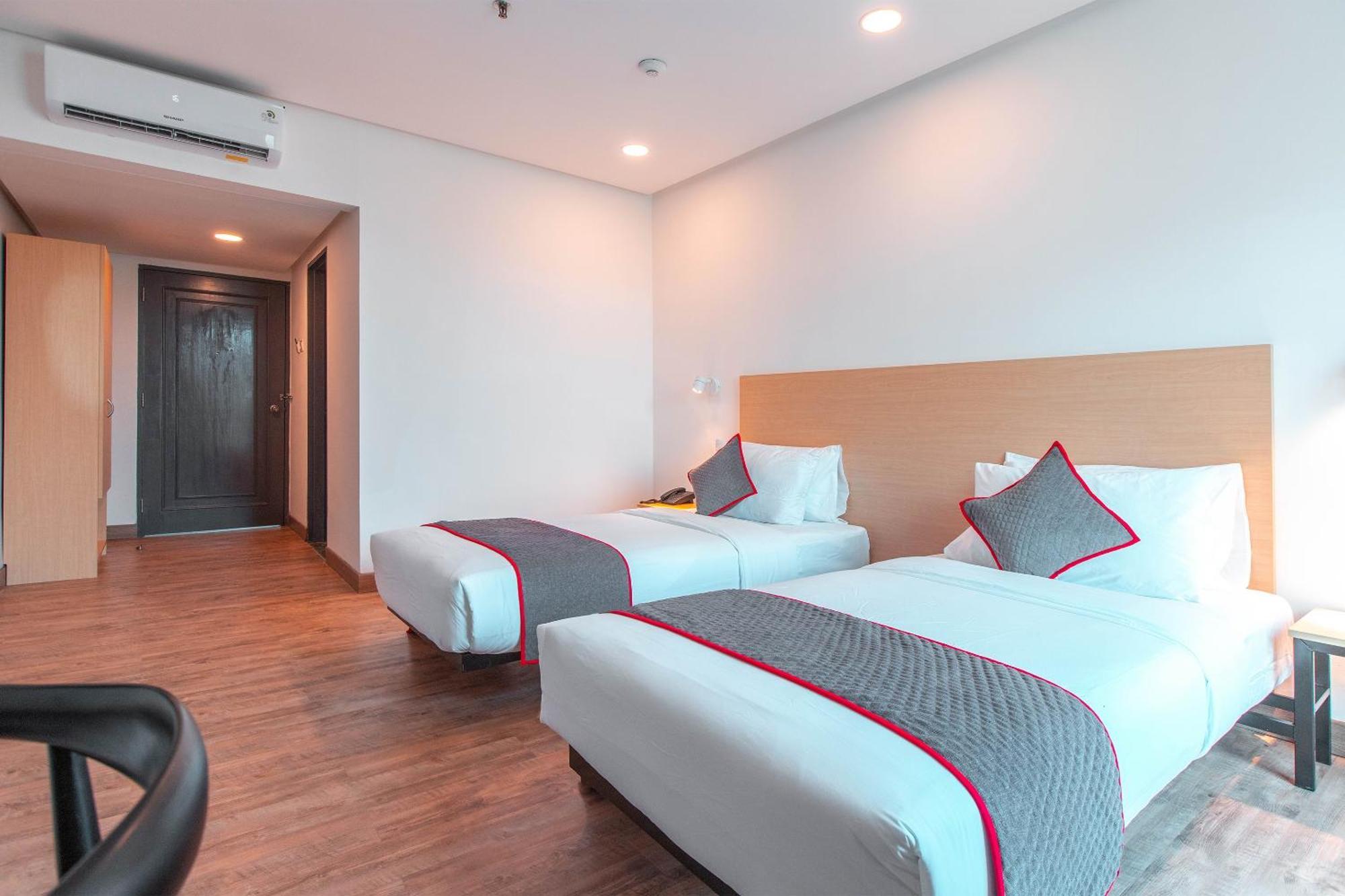 Super Oyo Townhouse 1 Hotel Salemba Cakarta Dış mekan fotoğraf