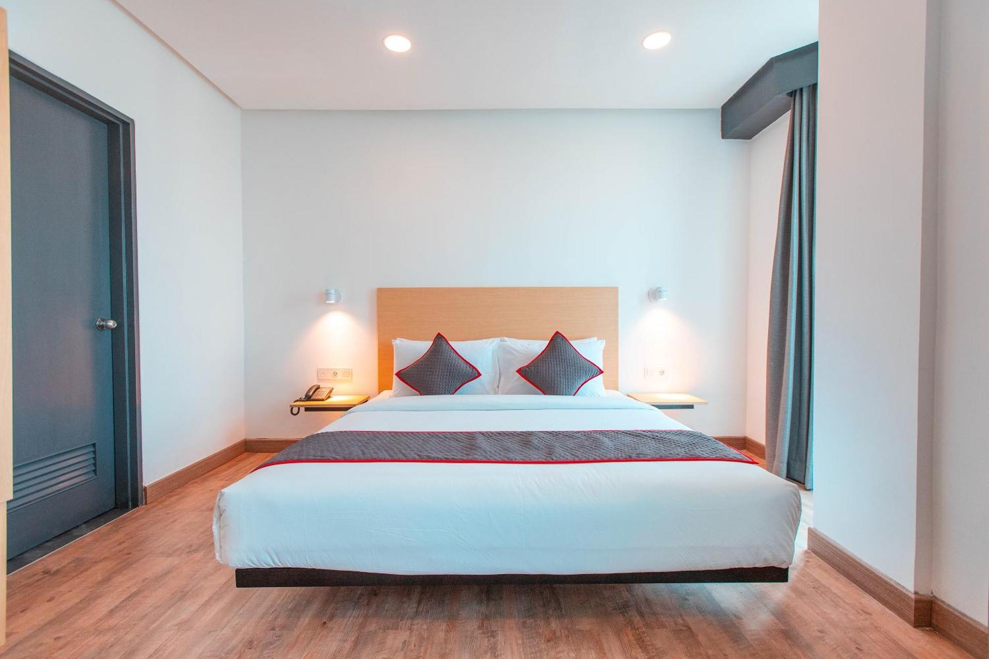 Super Oyo Townhouse 1 Hotel Salemba Cakarta Dış mekan fotoğraf