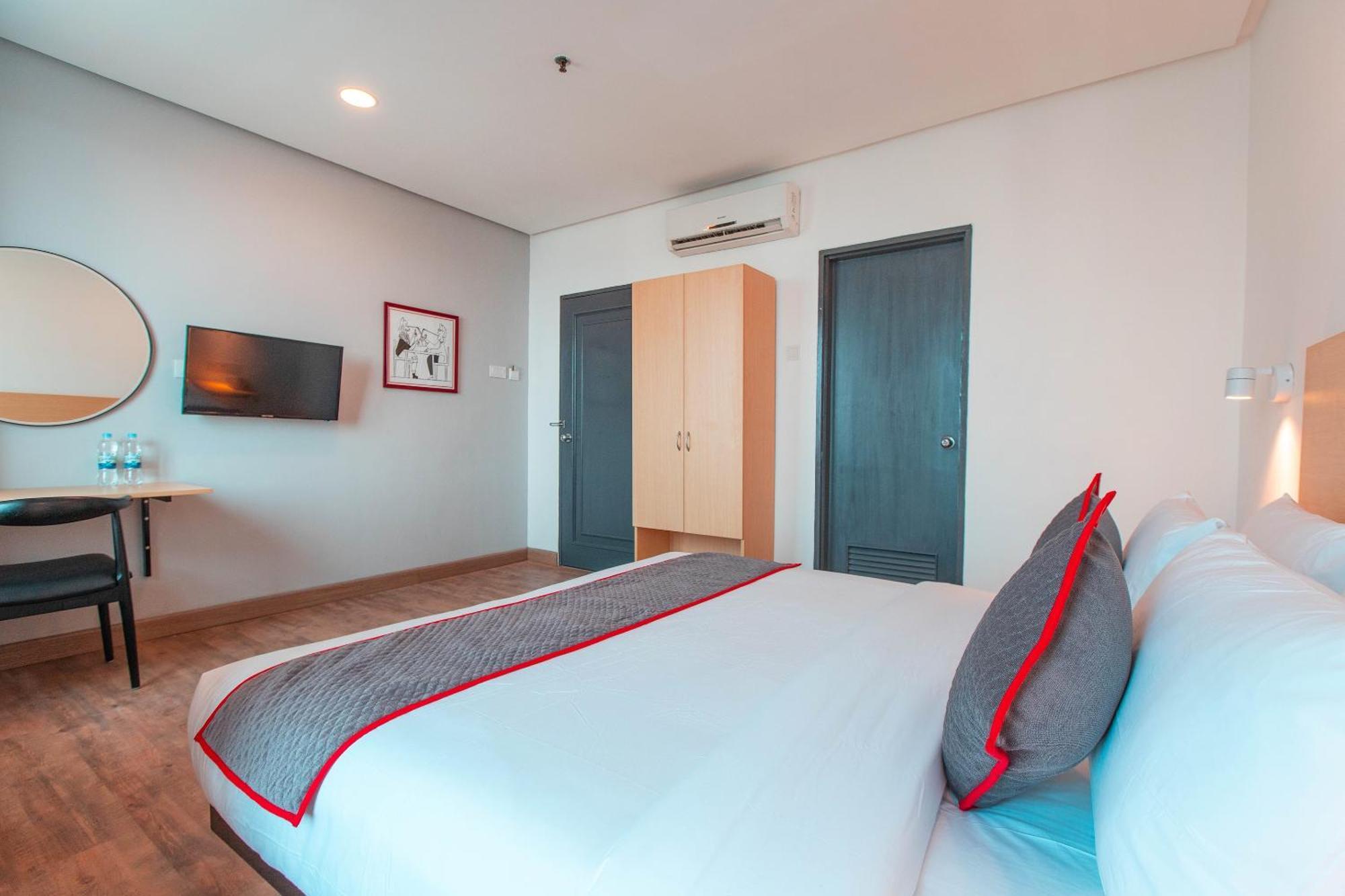 Super Oyo Townhouse 1 Hotel Salemba Cakarta Dış mekan fotoğraf