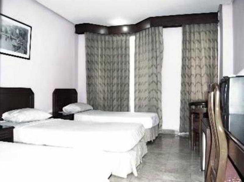 Super Oyo Townhouse 1 Hotel Salemba Cakarta Dış mekan fotoğraf