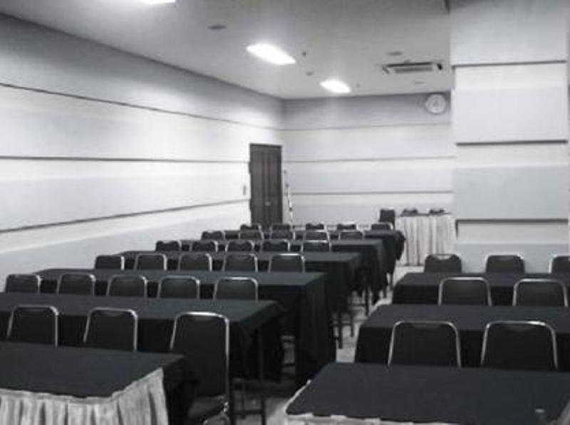 Super Oyo Townhouse 1 Hotel Salemba Cakarta Dış mekan fotoğraf