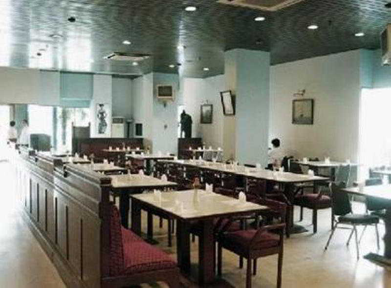Super Oyo Townhouse 1 Hotel Salemba Cakarta Dış mekan fotoğraf
