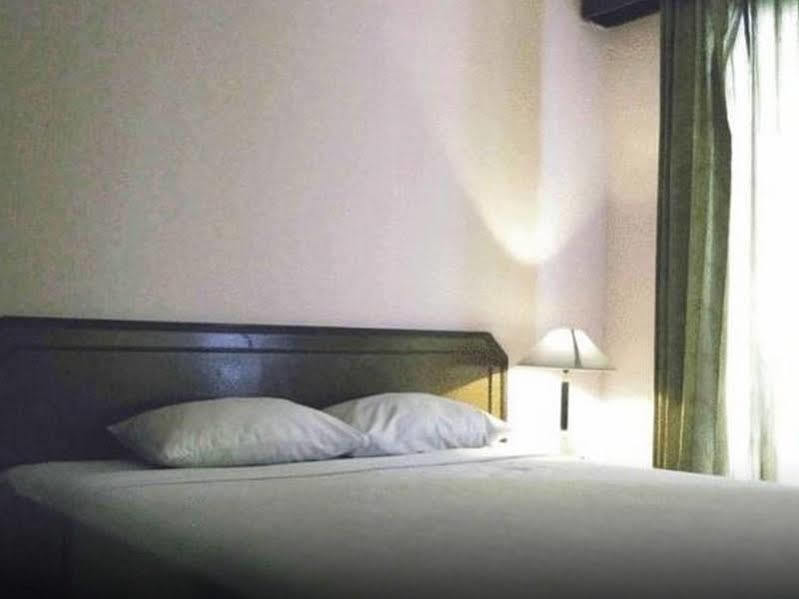 Super Oyo Townhouse 1 Hotel Salemba Cakarta Dış mekan fotoğraf